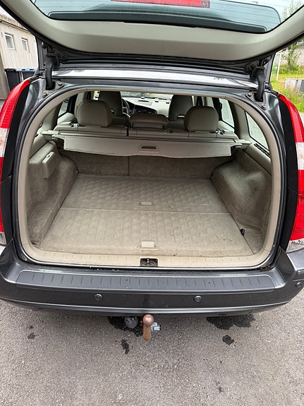 Volvo V70 14 of 30
