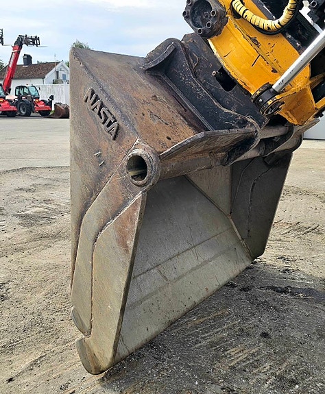 Cat 330FL HD HW, 2016 mod, 11270 timer, Rototilt, 2 skuffer, nesten nytt understell, ny service og sertifisering. 29 of 30