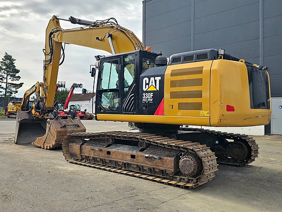 Cat 330FL HD HW, 2016 mod, 11270 timer, Rototilt, 2 skuffer, nesten nytt understell, ny service og sertifisering. 3 of 5