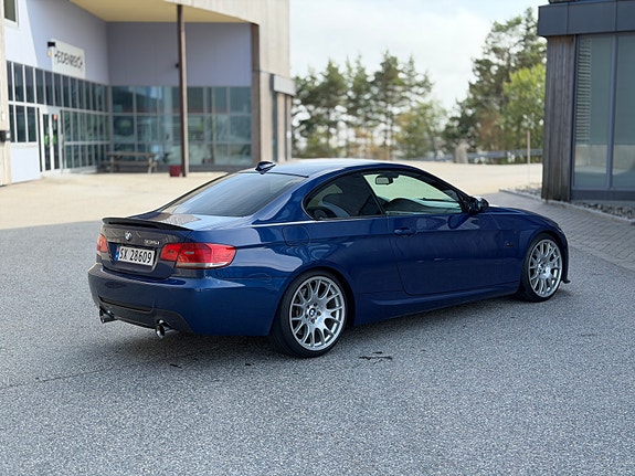 BMW 335i 4 of 10
