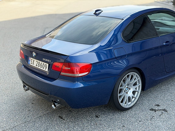 BMW 335i 5 of 10