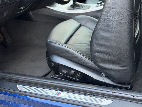 BMW 335i 8 of 10