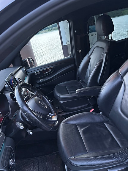 Mercedes-Benz V250 d 10 of 11