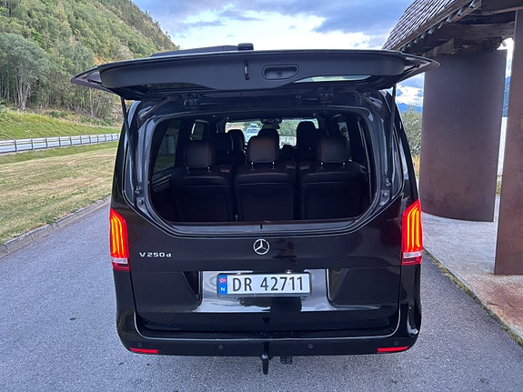Mercedes-Benz V250 d 5 of 11