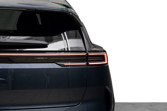 Polestar 3 8 of 27
