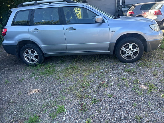 Mitsubishi Outlander 4 of 11