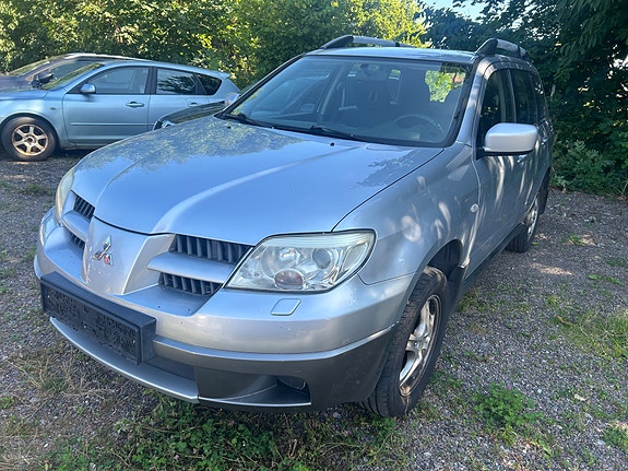 Mitsubishi Outlander 3 of 11