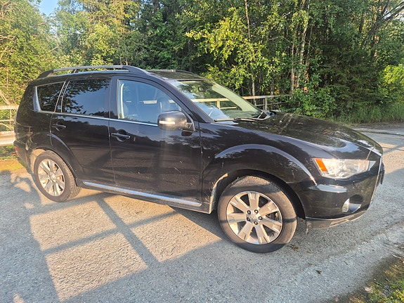 Mitsubishi Outlander 4 of 11