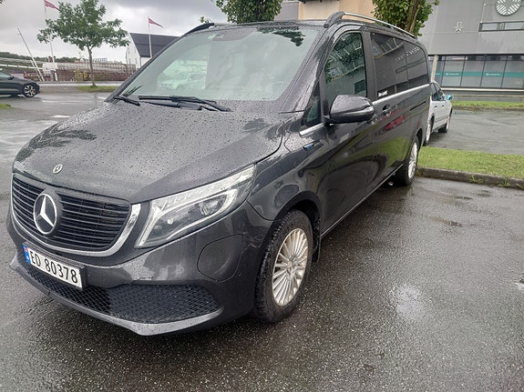 Mercedes-Benz EQV300 2 of 23