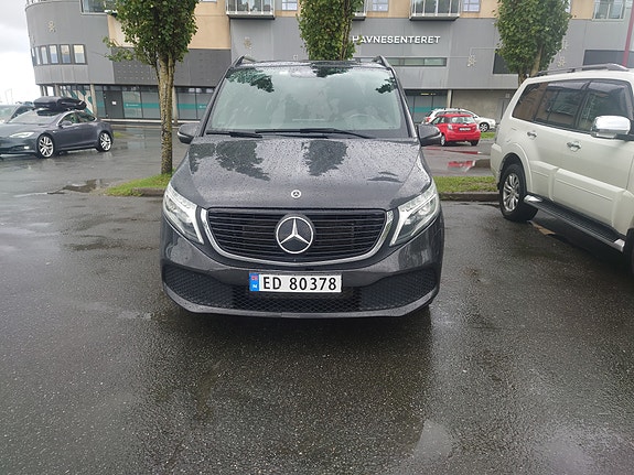 Mercedes-Benz EQV300 6 of 23