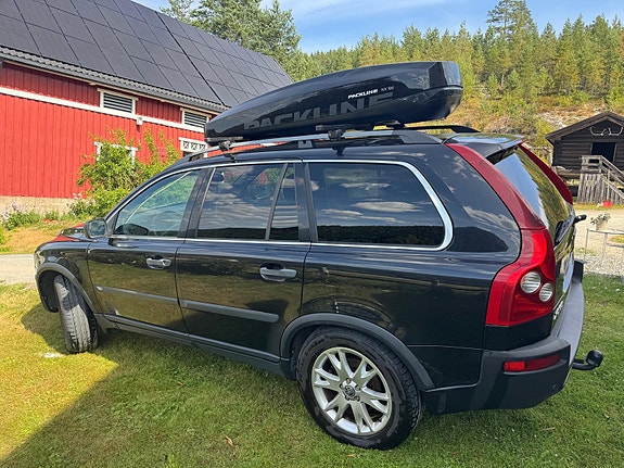 Volvo XC90 3 of 5