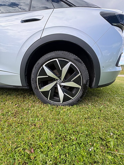Volkswagen ID.5 GTX 7 of 9