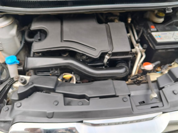 Peugeot 108 8 of 13