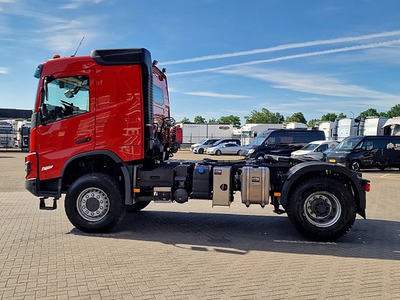 Volvo FMX 460 2 of 7