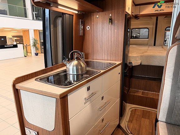 Pøssl Globecar Campscout 640 - 2,3l / 140hk | AUTOMAT | 12 of 30