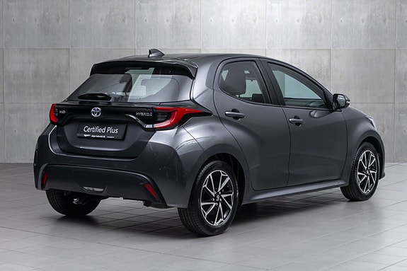 Toyota Yaris 7 of 20