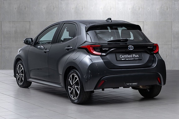 Toyota Yaris 9 of 20