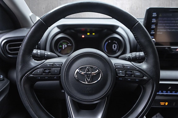 Toyota Yaris 10 of 20