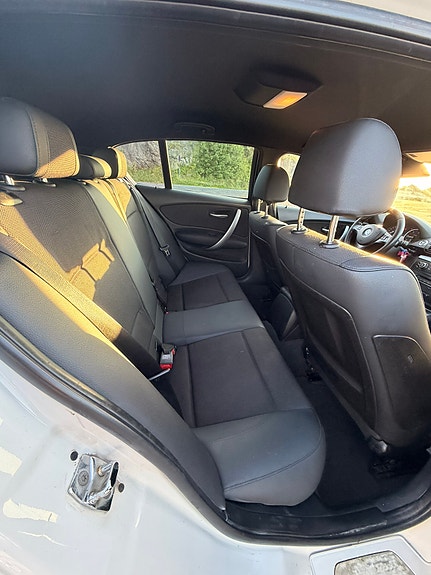 BMW 118d 15 of 22