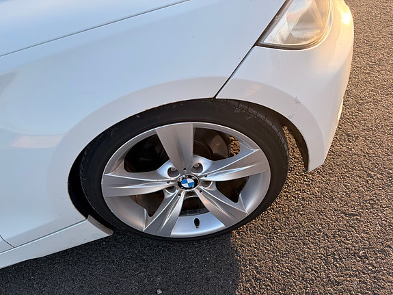 BMW 118d 5 of 22