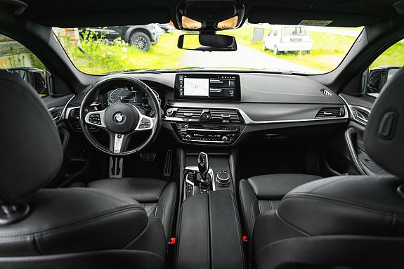BMW 530e 14 of 30