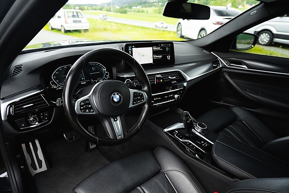 BMW 530e 15 of 30
