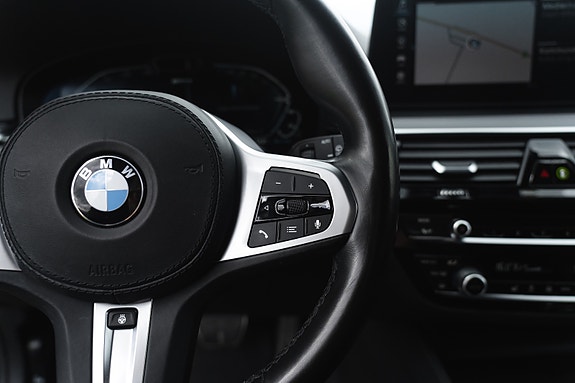 BMW 530e 19 of 30