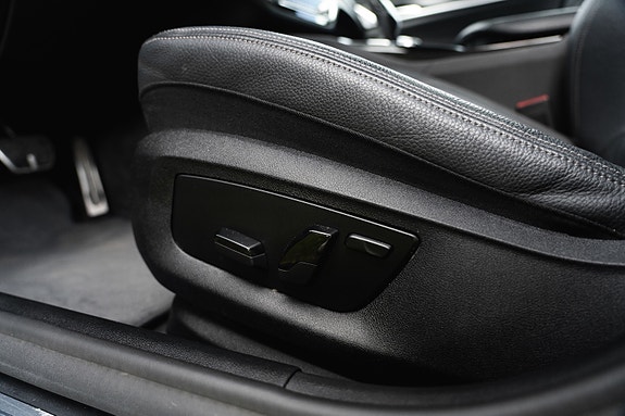 BMW 530e 26 of 30