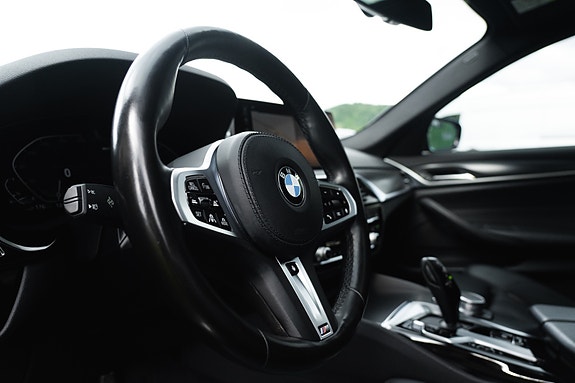 BMW 530e 17 of 30