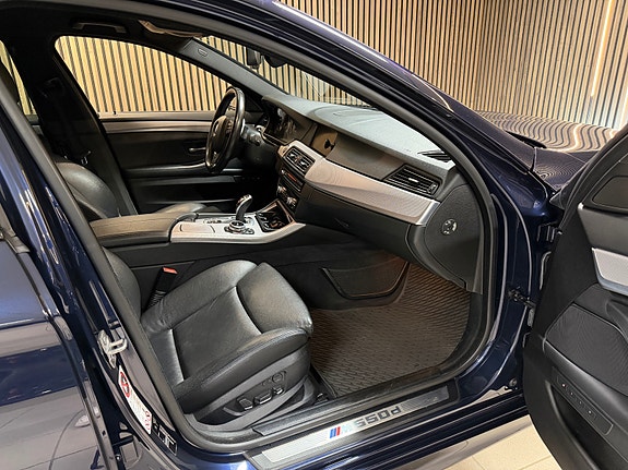 BMW M550d 6 of 30