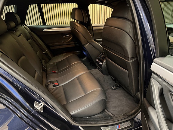 BMW M550d 5 of 30