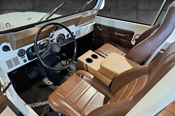 Jeep CJ-7 29 of 30