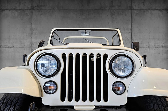 Jeep CJ-7 7 of 30