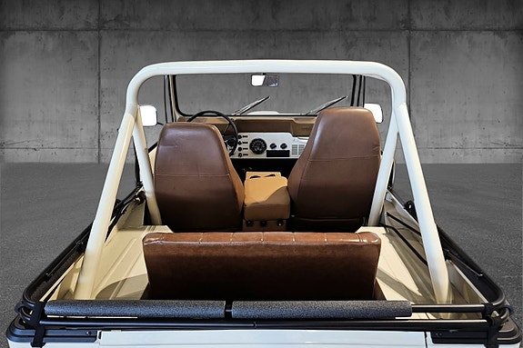Jeep CJ-7 30 of 30