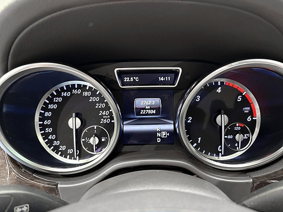 Mercedes-Benz GL350 10 of 29