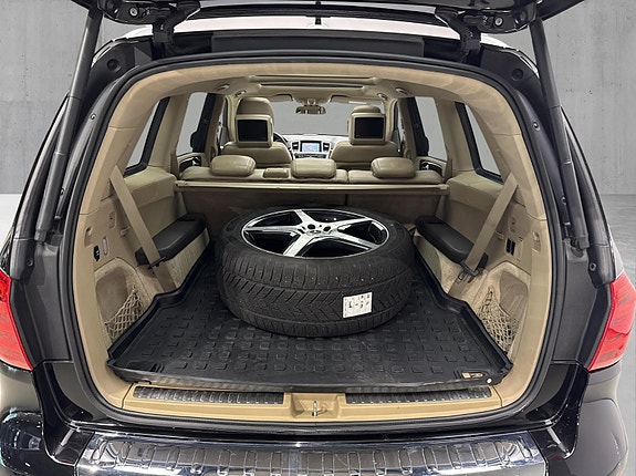 Mercedes-Benz GL350 16 of 29