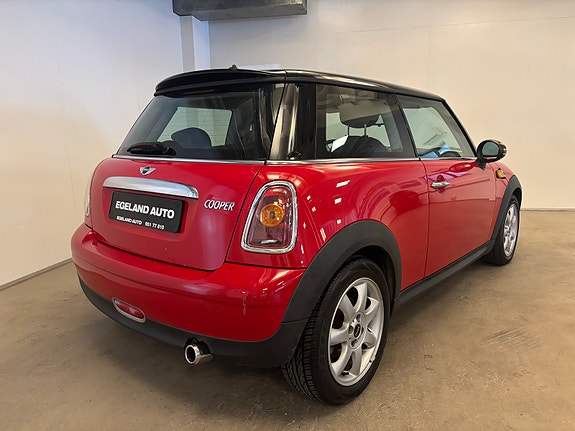 MINI Cooper 5 of 5