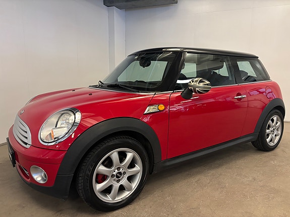 MINI Cooper 2 of 5