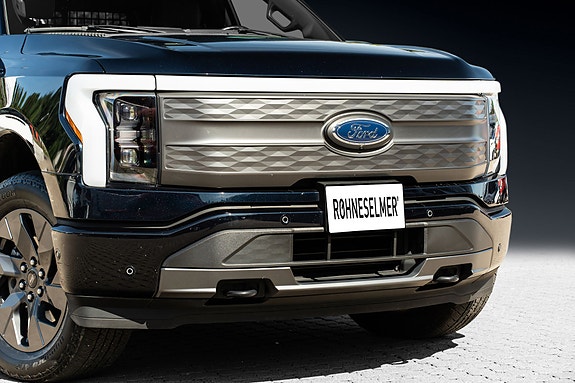 Ford F-150 4 of 5