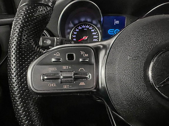 Mercedes-Benz GLC300 de 15 of 30