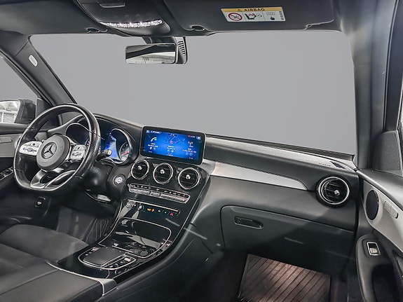 Mercedes-Benz GLC300 de 20 of 30
