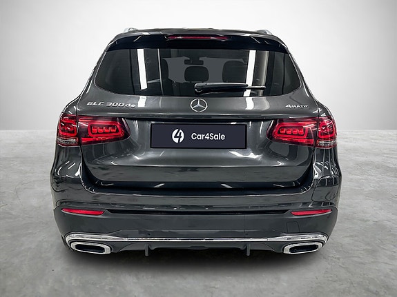 Mercedes-Benz GLC300 de 4 of 30