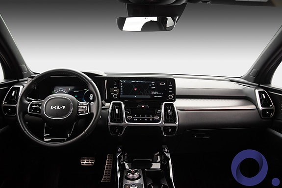 Kia Sorento 15 of 30