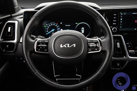 Kia Sorento 16 of 30