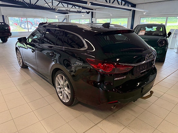 Mazda 6 4 of 5