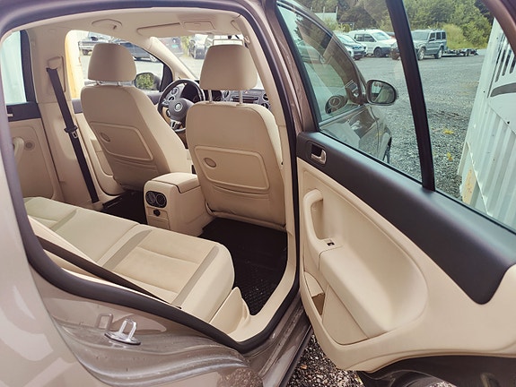 Volkswagen Golf Plus 25 of 30