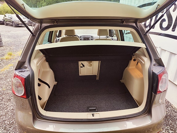 Volkswagen Golf Plus 10 of 30