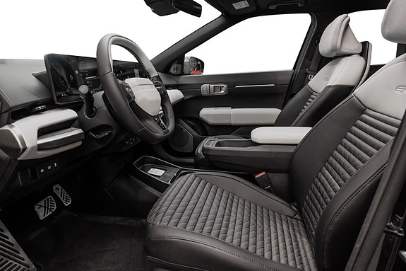 Kia EV4 11 of 30