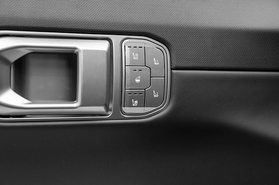 Kia EV4 13 of 30