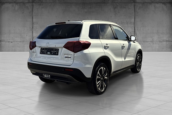 Suzuki Vitara 6 of 26